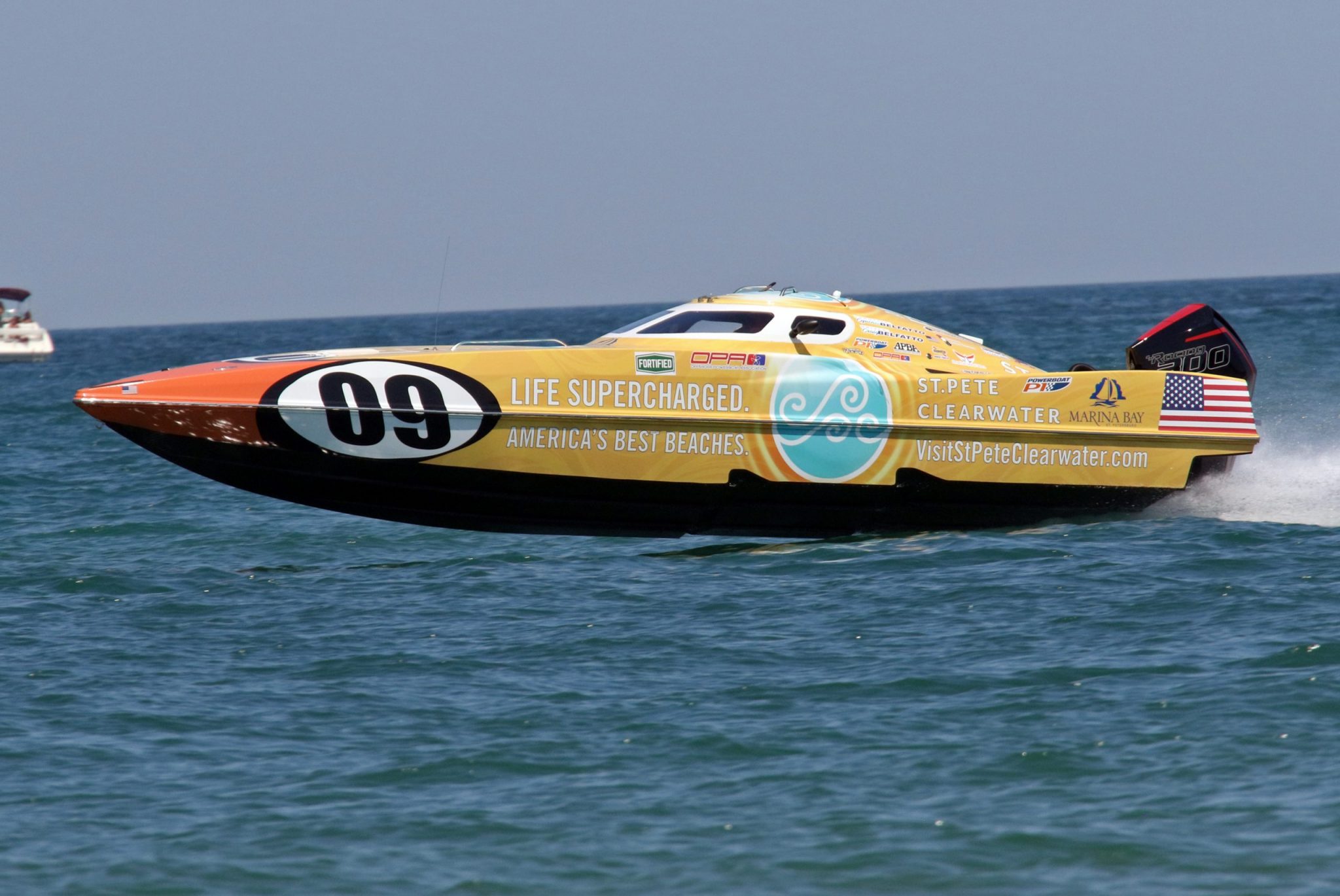 daisy coleman powerboat racer
